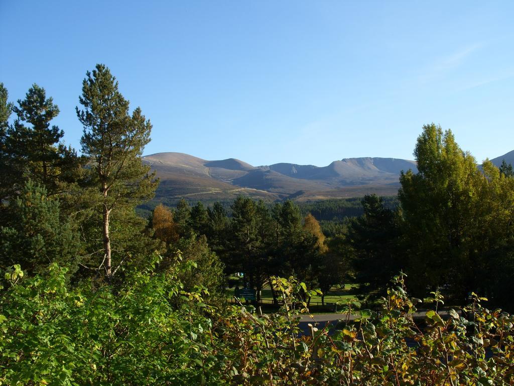 Cairngorm Lodge Youth Hostel Loch Morlich Exteriör bild