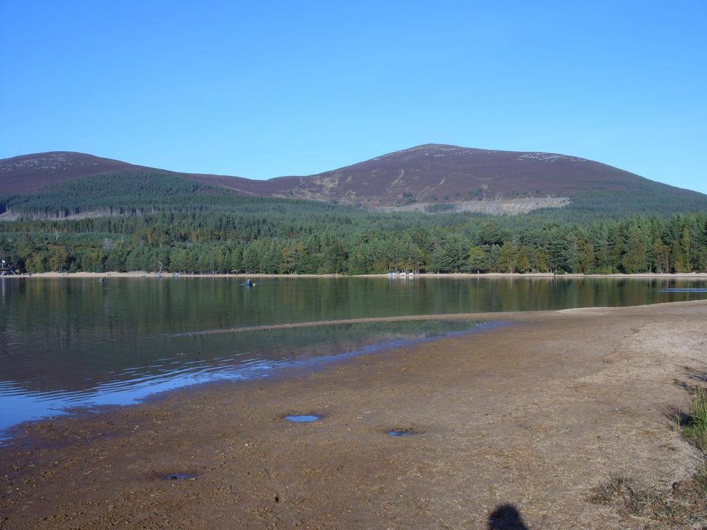 Cairngorm Lodge Youth Hostel Loch Morlich Exteriör bild